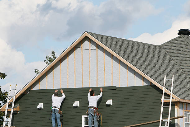 Professional Siding technician working in McKnightstown, PA